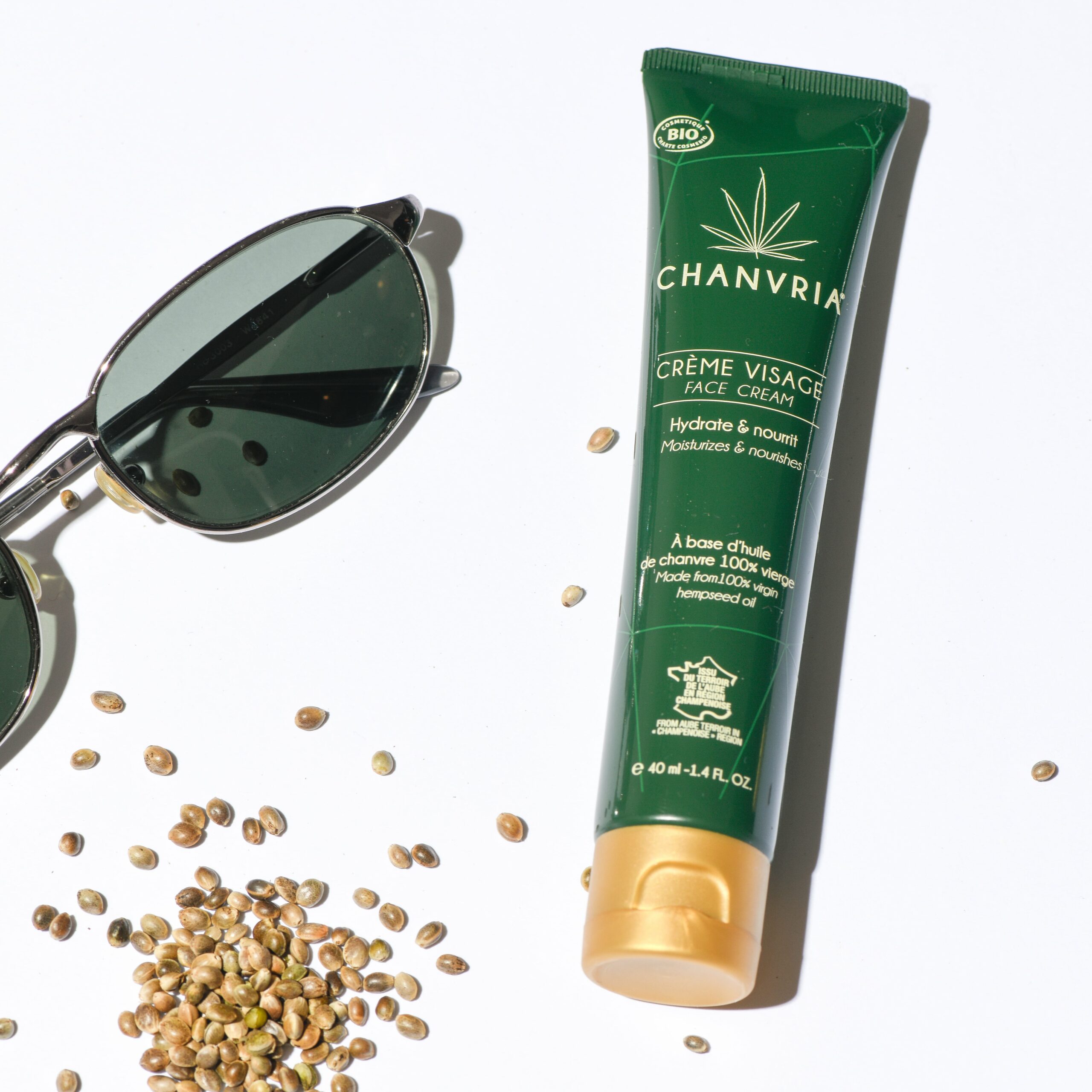 Chanvria-creme-visage-BIO-lunettes